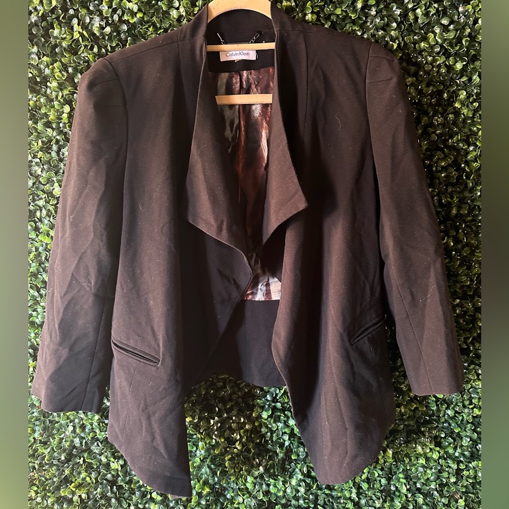 Calvin Klein Black Long Sleeve Flair Collar Cropped Blazer